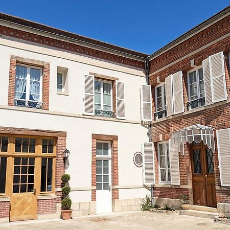 Maison A Deux Mains Ay-Champagne Luaran gambar